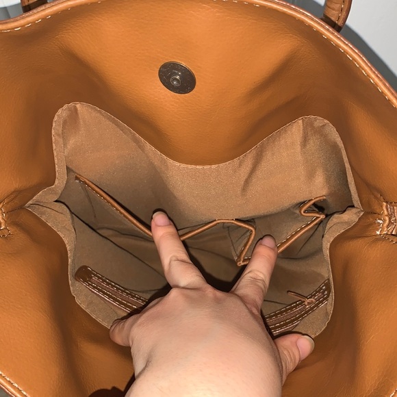Tan / Light Brown Leather Bag - Picture 15 of 16